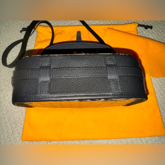 SOLD*Goyard Belvedere II Messenger Bag Coated Canvas PM Black - Picture 7 of 11